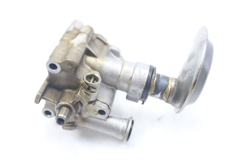 photo de POMPA OLEJU HONDA VFR FI RC46 800 (1998 - 2001) - Zbliżenie techniczne