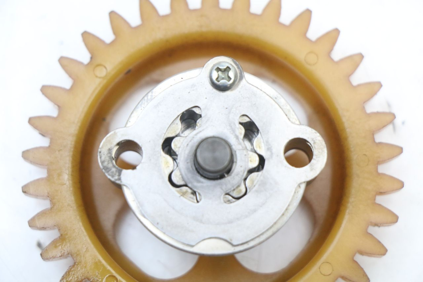 photo de POMPA OLEJU YAMAHA XMAX X-MAX ABS 125 (2017 - 2020) - Szczegół części