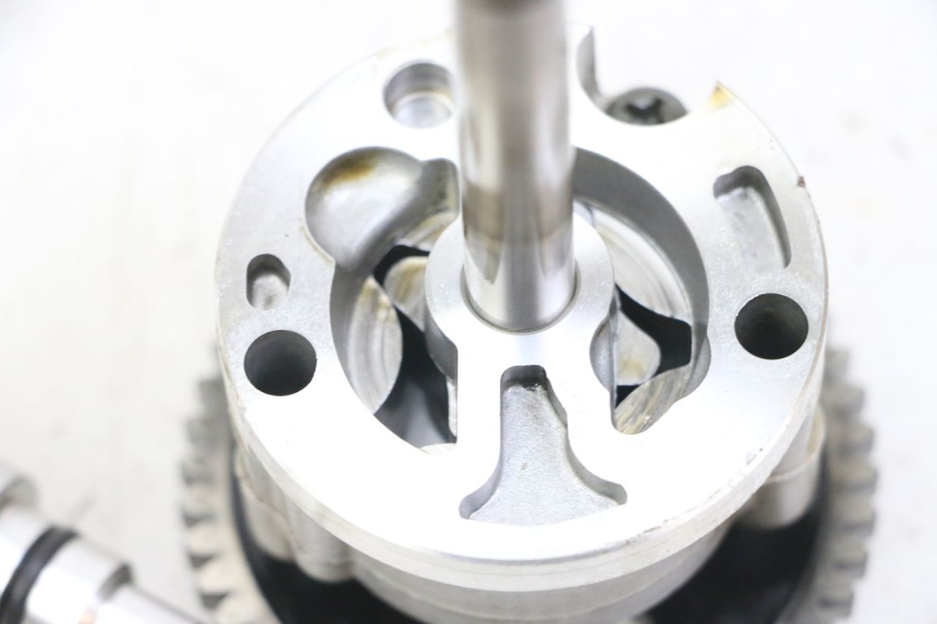 photo de POMPA OLEJU YAMAHA FZS FAZER 600 (2001 - 2003) - Zoom stanu zużycia