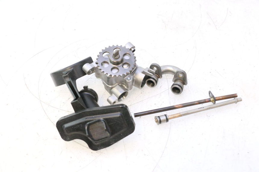 photo de POMPA OLEJU YAMAHA YZF R6 600 (2008 - 2009) - Punkty mocowania
