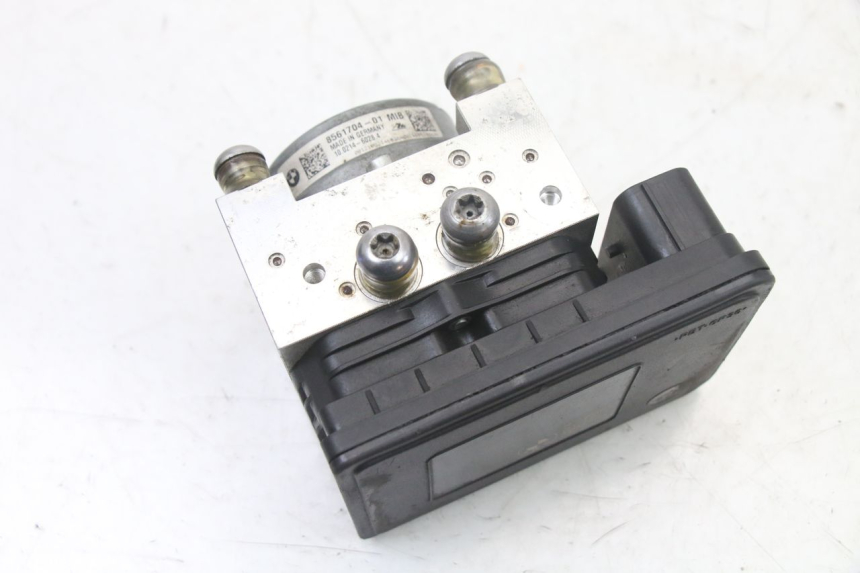 photo de POMPA ABS BMW S RR ABS S1000RR 1000 (2015 - 2018) - Szczegół części