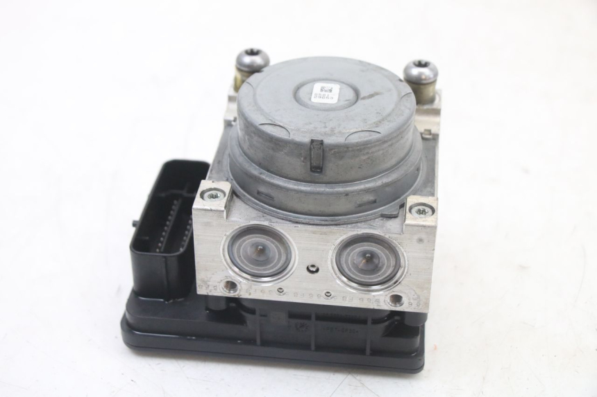 photo de POMPA ABS BMW S RR ABS S1000RR 1000 (2015 - 2018) - Widok ogólny