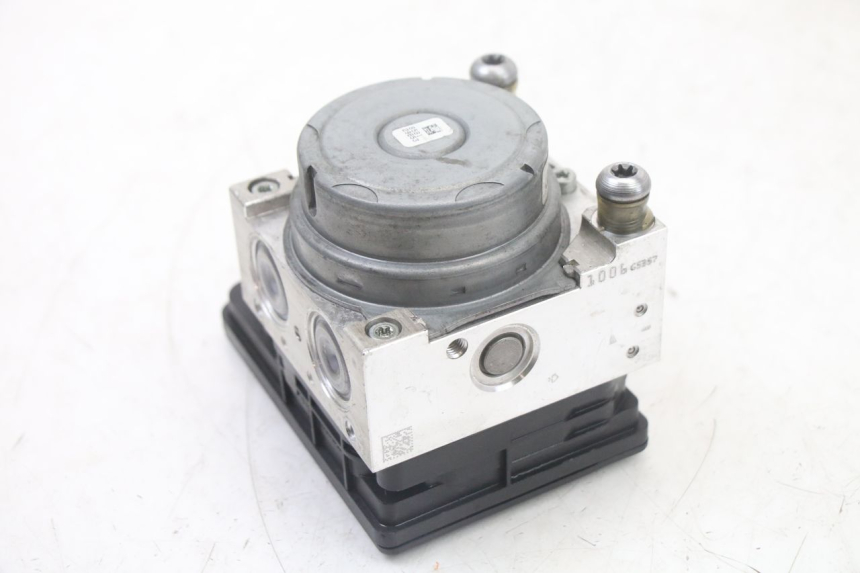 photo de POMPA ABS BMW S RR ABS S1000RR 1000 (2015 - 2018) - Punkty mocowania