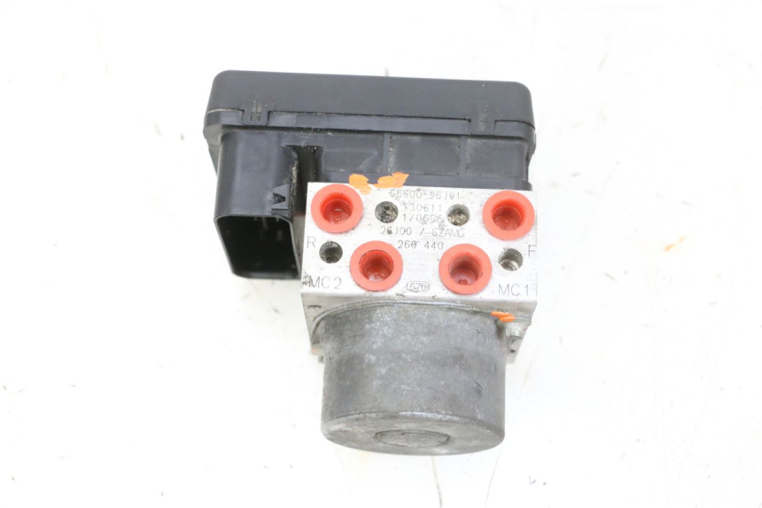 photo de POMPA ABS SUZUKI BURGMAN 650 (2013 - 2020) - Szczegół części