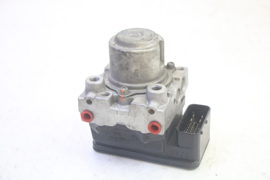 photo de POMPA ABS SUZUKI BURGMAN EXECUTIVE ABS 650 (2006 - 2012) - Szczegół części