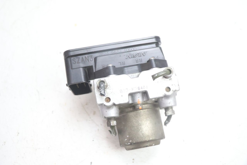 photo de POMPA ABS SUZUKI BURGMAN EXECUTIVE ABS 650 (2006 - 2012) - Inny kąt widzenia