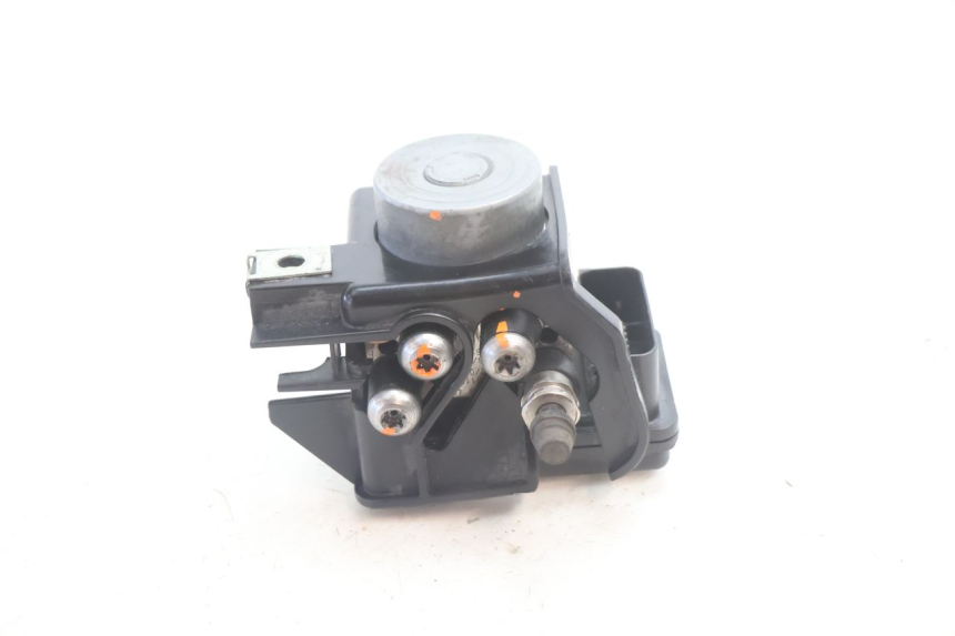 photo de POMPA ABS BMW C SPORT 650 (2015 - 2021) - Widok główny