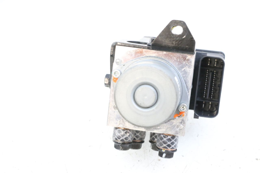 photo de POMPA ABS SEGWAY NINEBOT E125S 1 (2022 - 2026) - Zbliżenie techniczne