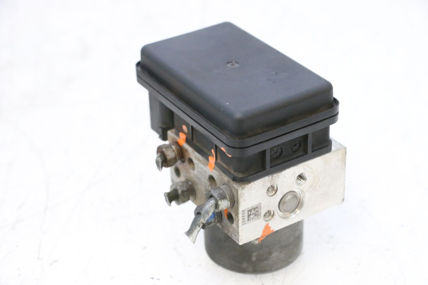 photo de POMPA ABS KAWASAKI ER-6 ER6 F ABS 650 (2012 - 2016) - Widok produktu