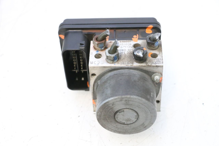 photo de POMPA ABS KAWASAKI ER-6 ER6 F ABS 650 (2012 - 2016) - Oznaczenia i referencje