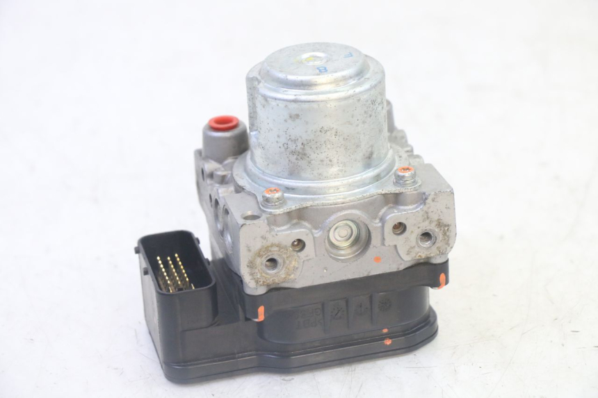 photo de POMPA ABS HONDA FES S-WING SWING ABS 125 (2007 - 2015) - Widok główny