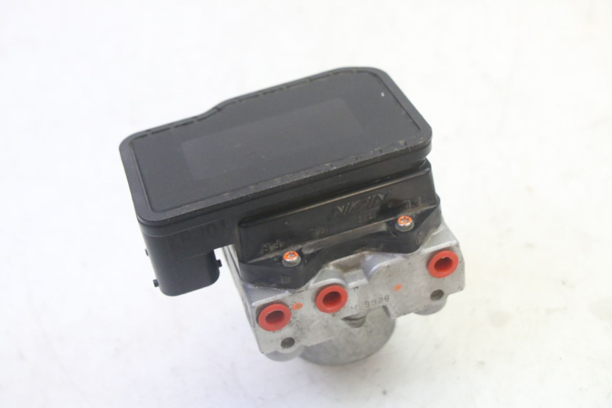 photo de POMPA ABS HONDA FES S-WING SWING ABS 125 (2007 - 2015) - Punkty mocowania