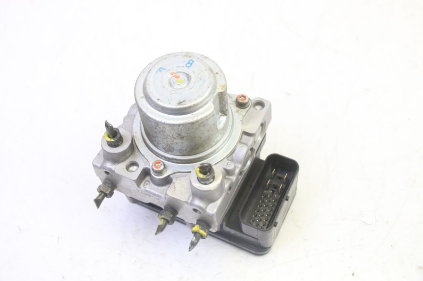 photo de POMPA ABS HONDA FES S-WING SWING ABS 125 (2007 - 2015) - Szczegół części