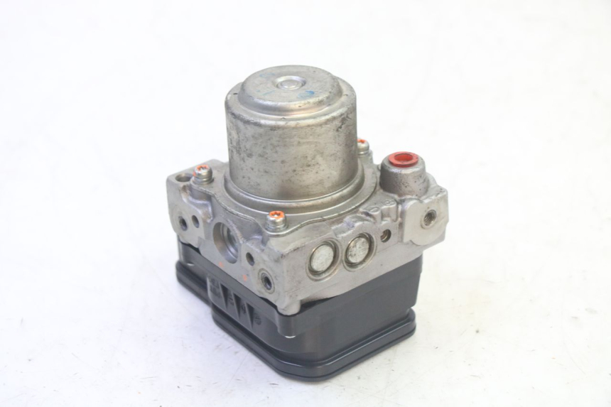 photo de POMPA ABS HONDA FES S-WING SWING ABS 125 (2007 - 2015) - Inny kąt widzenia