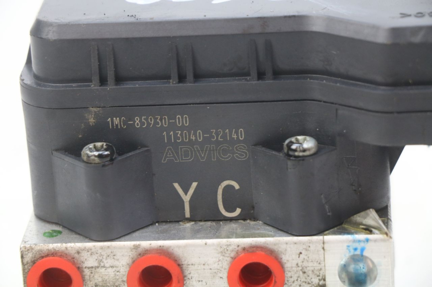 photo de POMPA ABS YAMAHA FJR ABS 1300 (2016 - 2020) - Inny kąt widzenia