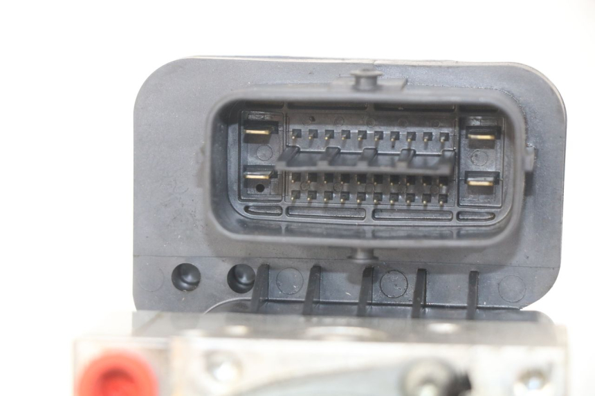 photo de POMPA ABS YAMAHA FJR ABS 1300 (2016 - 2020) - Punkty mocowania