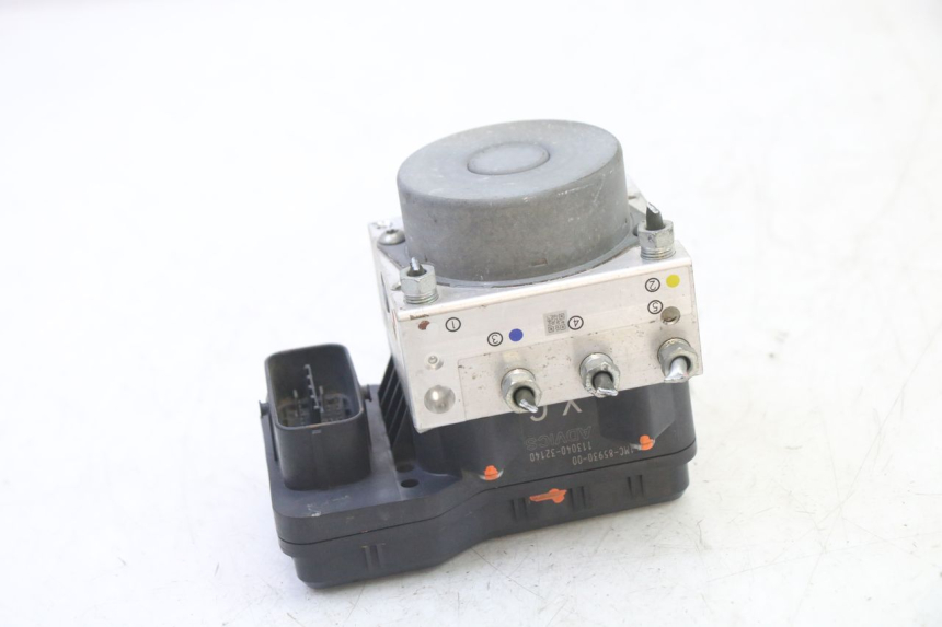 photo de POMPA ABS YAMAHA FJR ABS 1300 (2016 - 2020) - Inny kąt widzenia