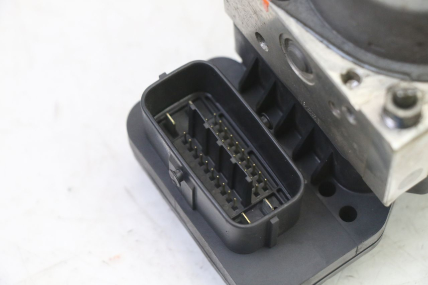 photo de POMPA ABS YAMAHA FJR ABS 1300 (2006 - 2012) - Zoom stanu zużycia