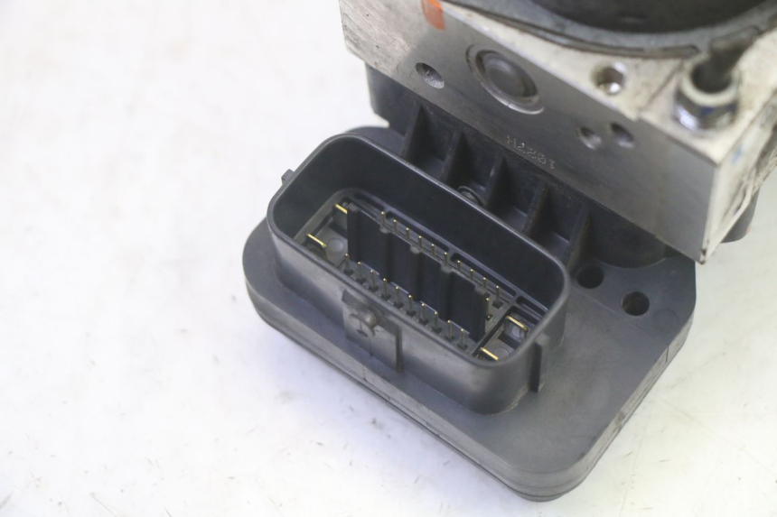 photo de POMPA ABS YAMAHA FJR ABS 1300 (2006 - 2012) - Szczegół części