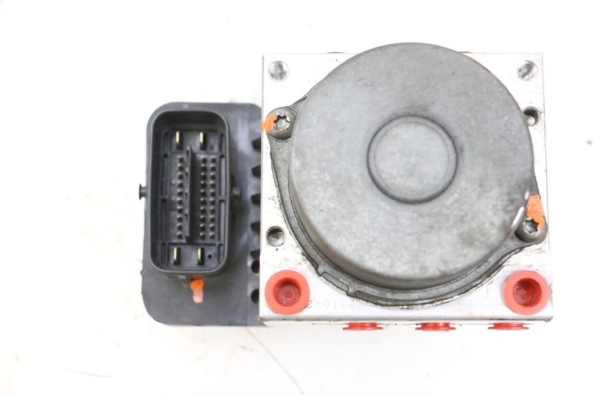 photo de POMPA ABS YAMAHA FJR ABS 1300 (2006 - 2012) - Punkty mocowania