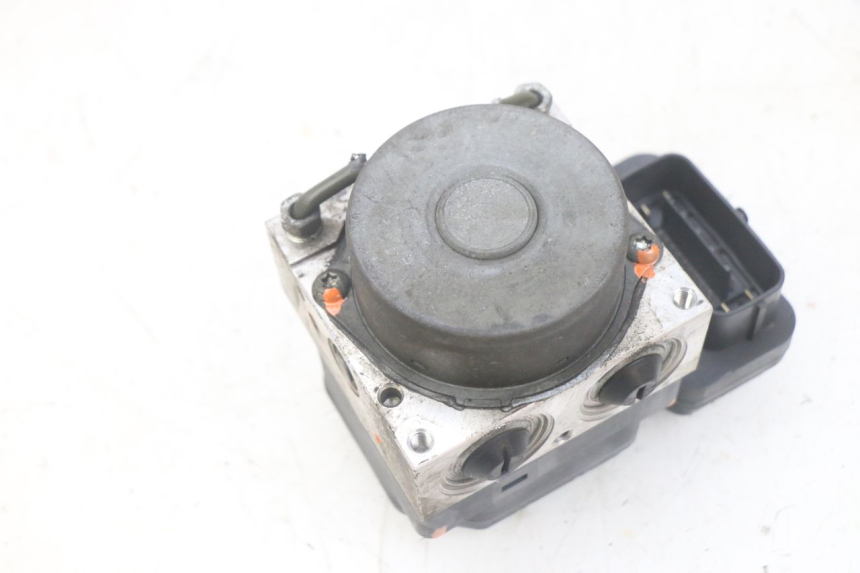 photo de POMPA ABS YAMAHA FJR ABS 1300 (2006 - 2012) - Widok ogólny