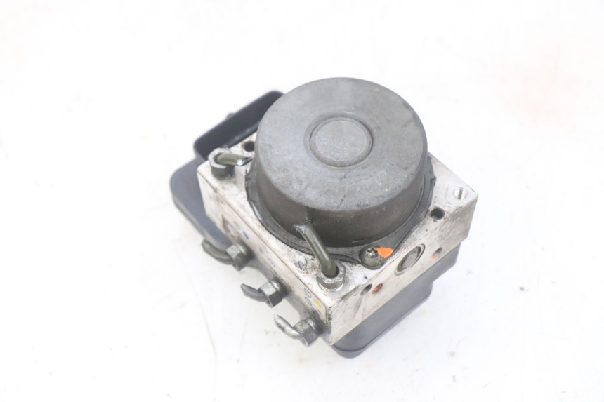 photo de POMPA ABS YAMAHA FJR ABS 1300 (2006 - 2012) - Punkty mocowania