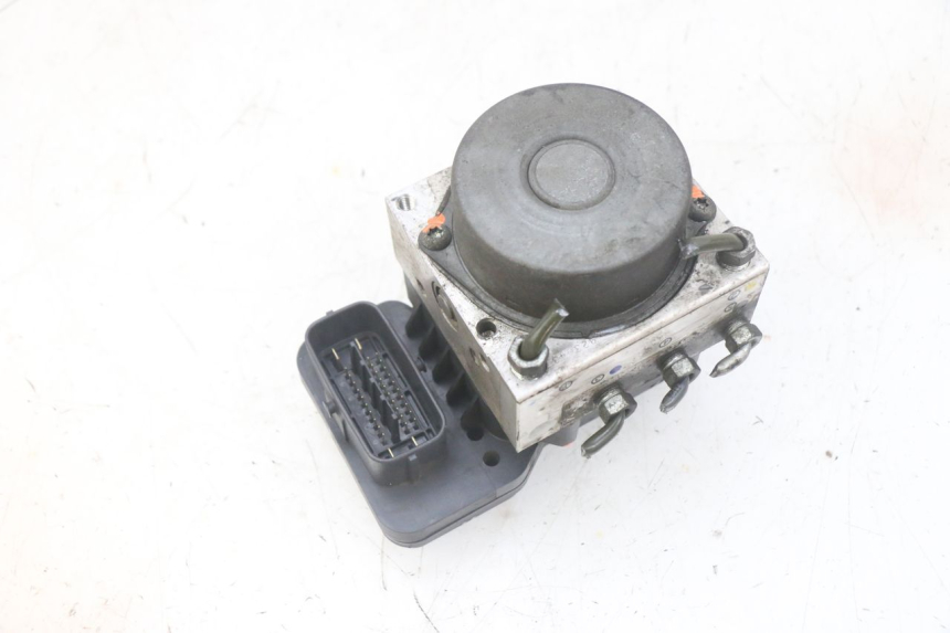 photo de POMPA ABS YAMAHA FJR ABS 1300 (2006 - 2012) - Stan powierzchni