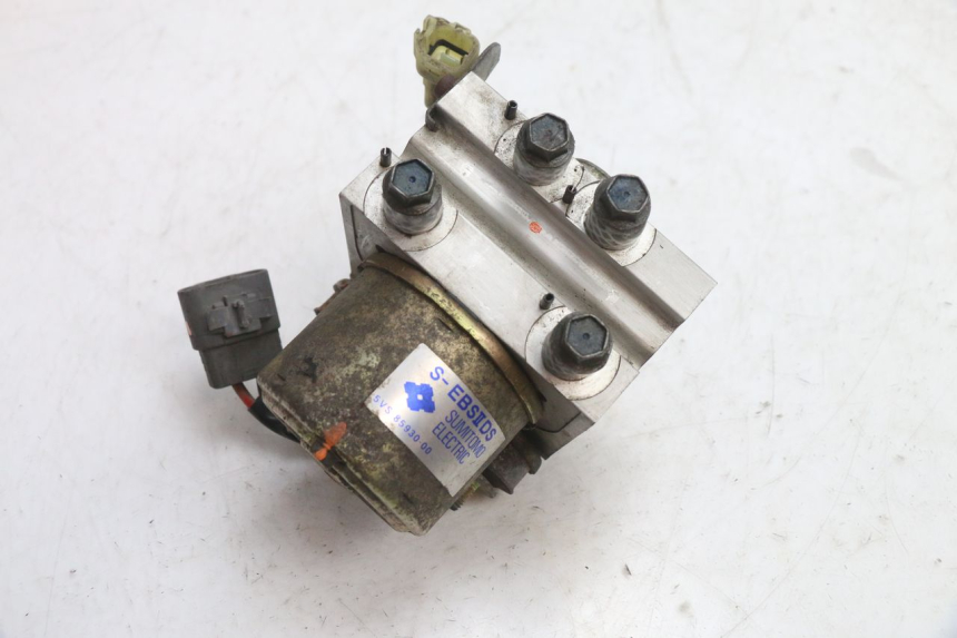photo de POMPA ABS YAMAHA FJR 1300 (2001 - 2005) - Widok główny