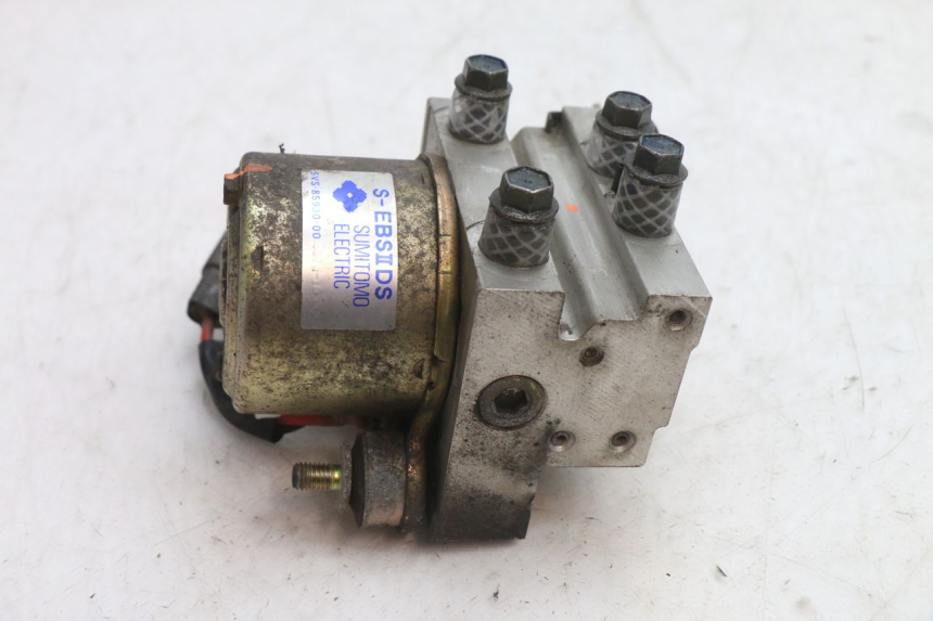 photo de POMPA ABS YAMAHA FJR 1300 (2001 - 2005) - Zoom stanu zużycia