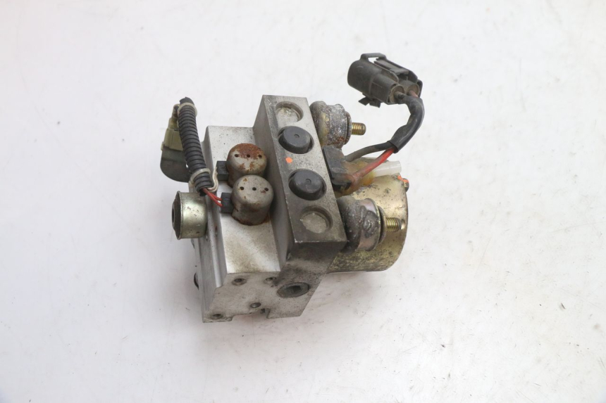 photo de POMPA ABS YAMAHA FJR 1300 (2001 - 2005) - Część sprawdzona