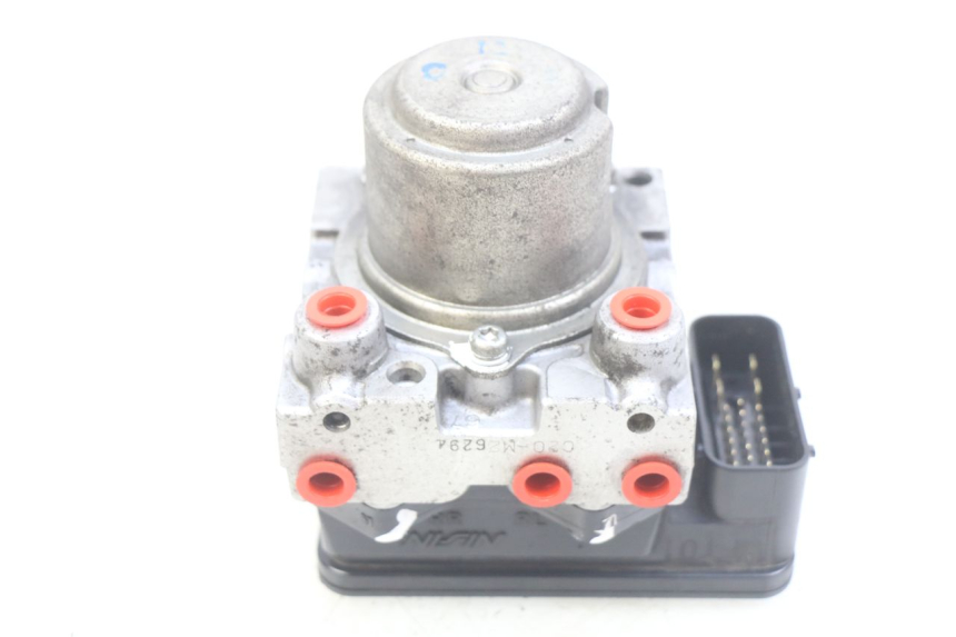 photo de POMPA ABS HONDA FJS SILVERWING SILVER WING 400 (2009 - 2016) - Widok główny