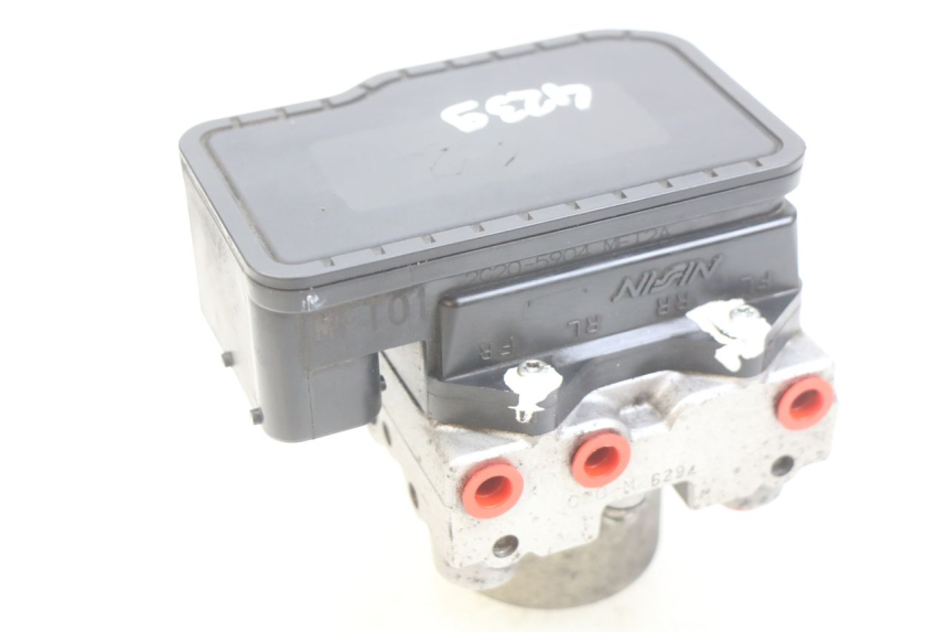 photo de POMPA ABS HONDA FJS SILVERWING SILVER WING 400 (2009 - 2016) - Punkty mocowania