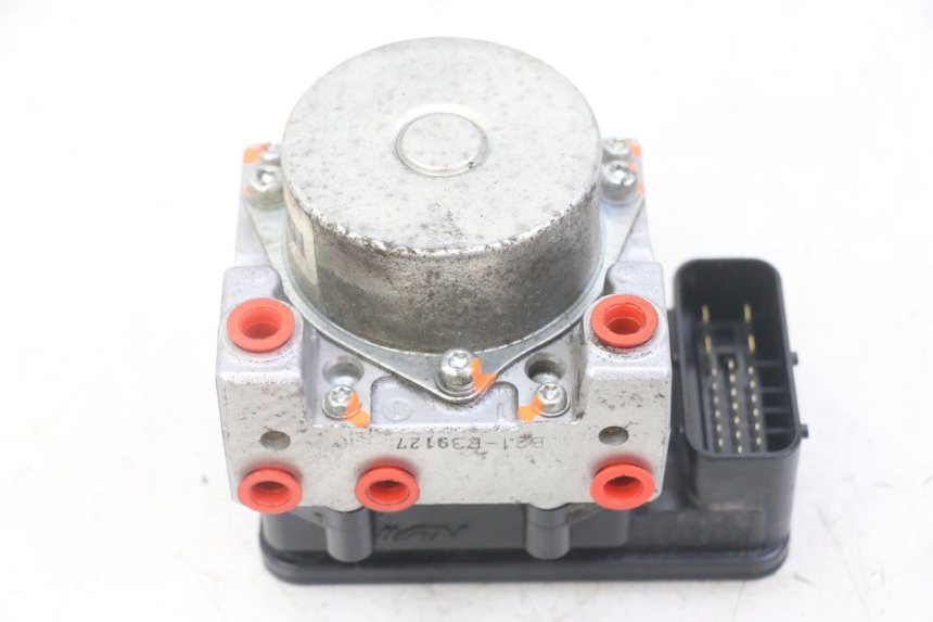 photo de POMPA ABS HONDA FORZA ABS 300 (2013 - 2017) - Widok główny