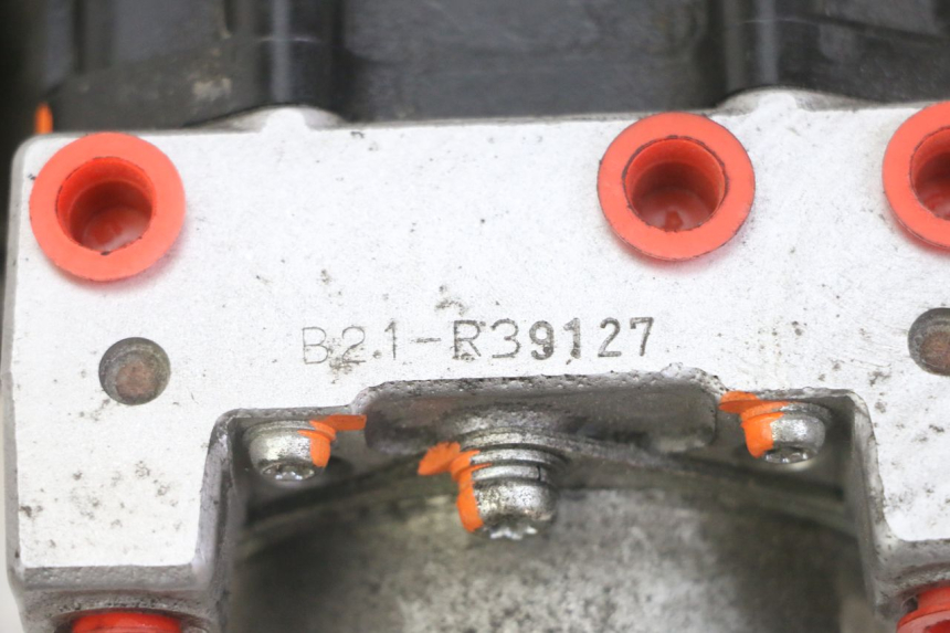 photo de POMPA ABS HONDA FORZA ABS 300 (2013 - 2017) - Szczegół części