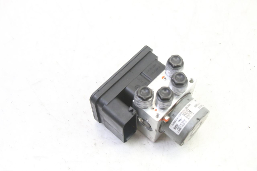 photo de POMPA ABS BMW G310 R 310 (2016 - 2020) - Zoom stanu zużycia