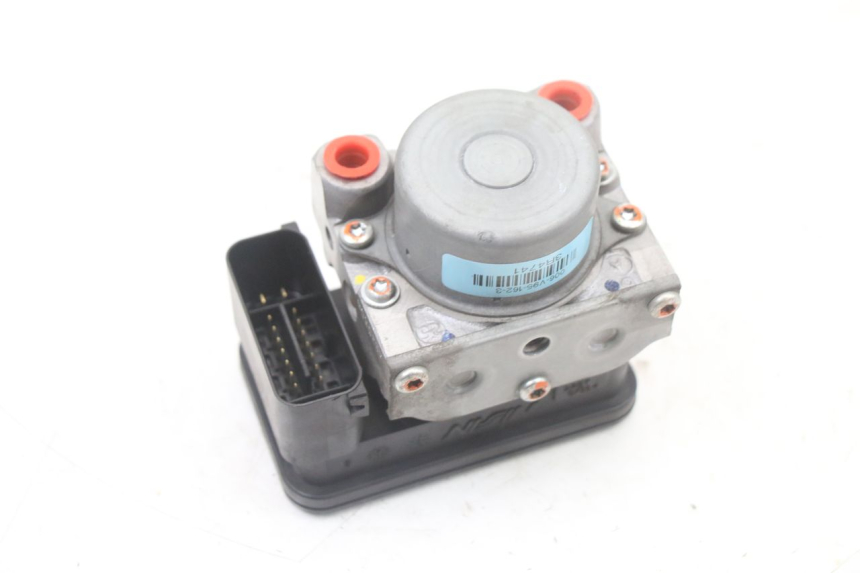 photo de POMPA ABS HONDA SH i 300 (2015 - 2020) - Szczegół części