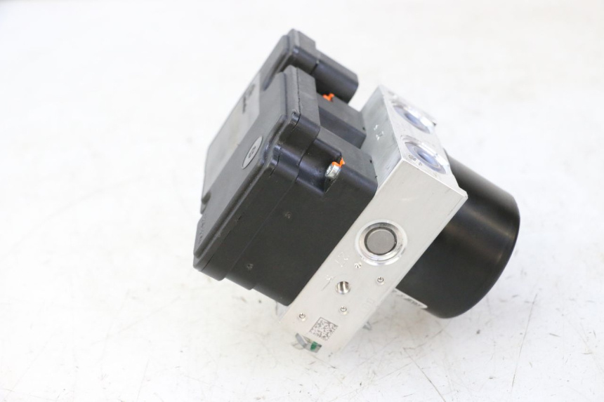 photo de POMPA ABS PIAGGIO MP3 HPE 310 (2024 - 2025) - Punkty mocowania