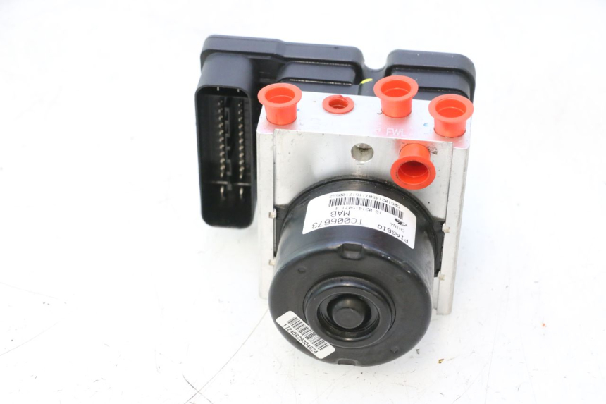 photo de POMPA ABS PIAGGIO MP3 HPE 530 (2022 - 2026) - Widok z bliska