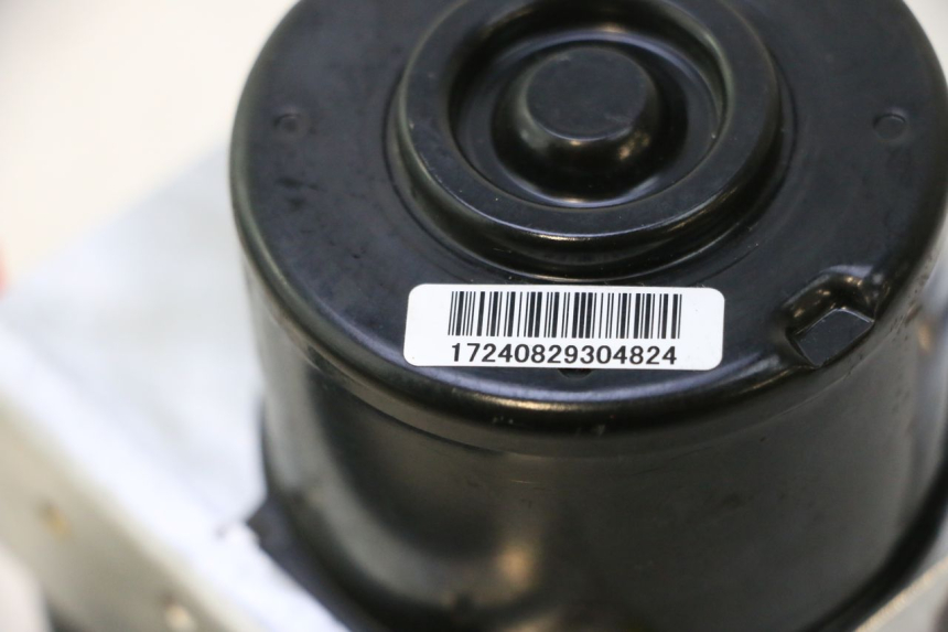 photo de POMPA ABS PIAGGIO MP3 HPE 530 (2022 - 2026) - Stan powierzchni