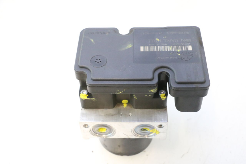 photo de POMPA ABS PIAGGIO MP3 500 (2016 - 2018) - Zbliżenie techniczne
