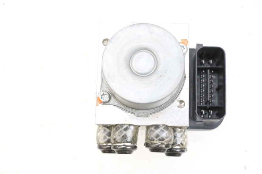 photo de POMPA ABS YAMAHA MT-07 MT07 ABS 700 (2018 - 2020) - Zoom stanu zużycia