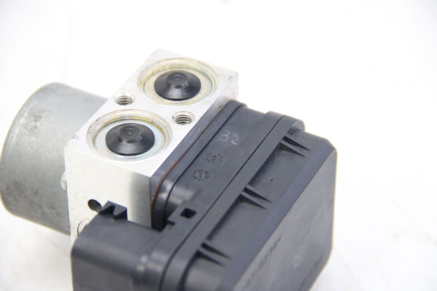 photo de POMPA ABS YAMAHA MT ABS 125 (2014 - 2018) - Szczegół części