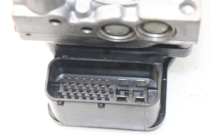 photo de POMPA ABS HONDA NSS EX FORZA 250 (2005 - 2013) - Szczegół części