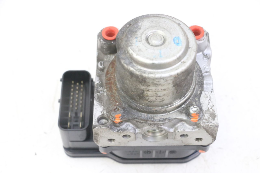 photo de POMPA ABS HONDA NTV DEAUVILLE ABS 700 (2007 - 2016) - Szczegóły charakterystyczne