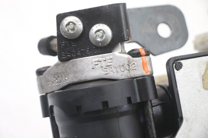 photo de POMPA ABS PEUGEOT SATELIS COMPRESSOR K15 125 (2006 - 2009) - Punkty mocowania