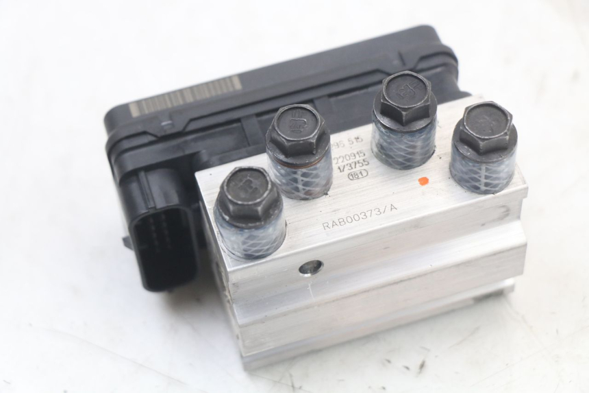 photo de POMPA ABS ROYAL ENFIELD CONTINENTAL GT 650 (2019 - 2024) - Zoom stanu zużycia