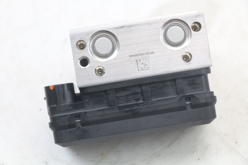 photo de POMPA ABS ROYAL ENFIELD CONTINENTAL GT 650 (2019 - 2024) - Widok ogólny