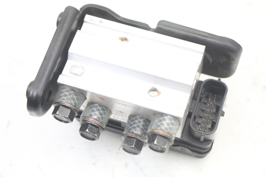 photo de POMPA ABS ROYAL ENFIELD HYMALAYAN 410 (2016 - 2023) - Szczegół części