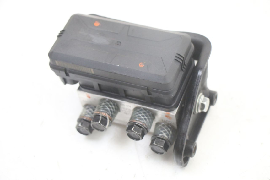 photo de POMPA ABS ROYAL ENFIELD HYMALAYAN 410 (2016 - 2023) - Punkty mocowania