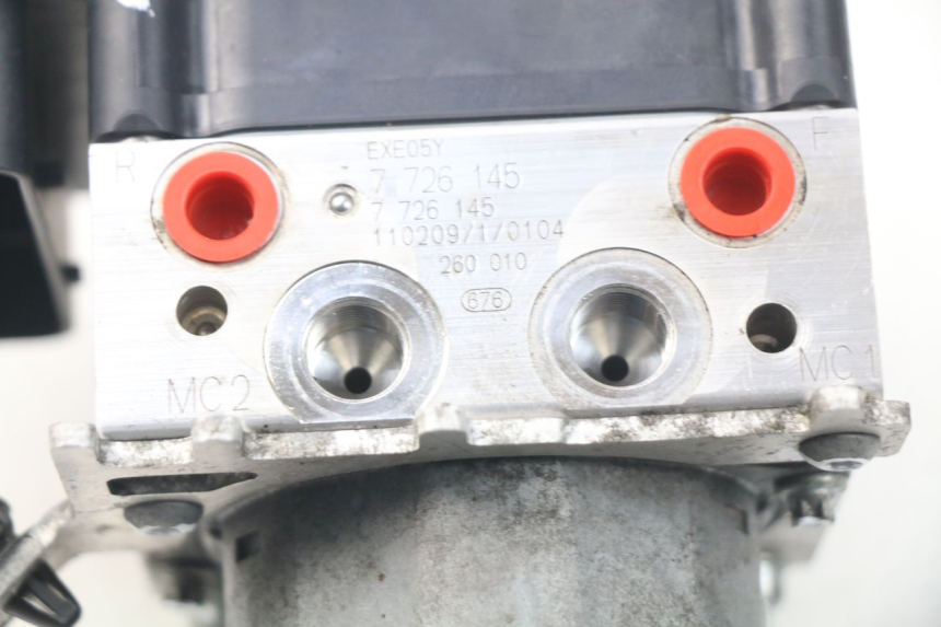 photo de POMPA ABS BMW S RR ABS S1000RR 1000 (2009 - 2011) - Inny kąt widzenia